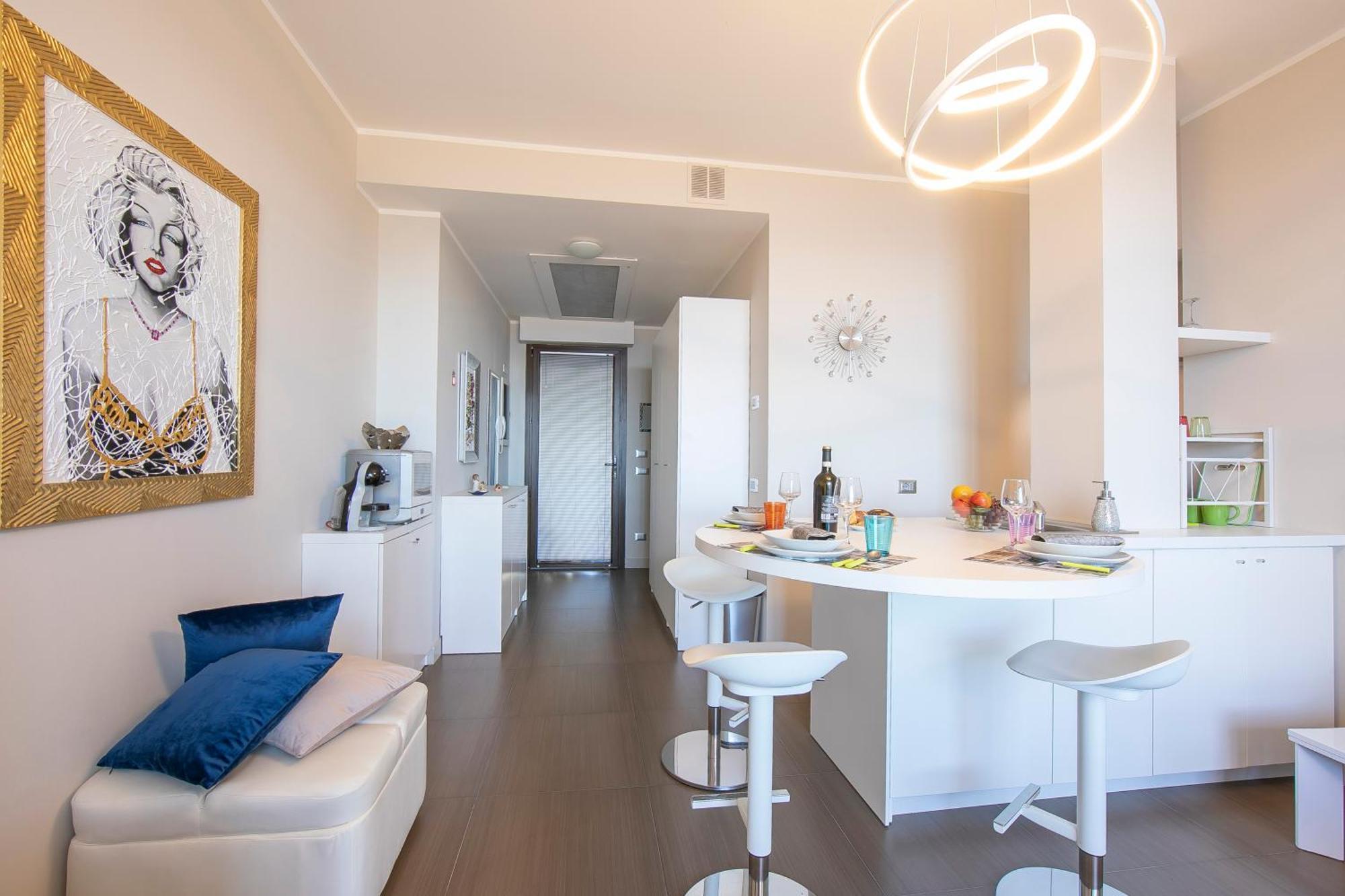 Suite On The Lake - Happy Rentals Meina Exterior foto